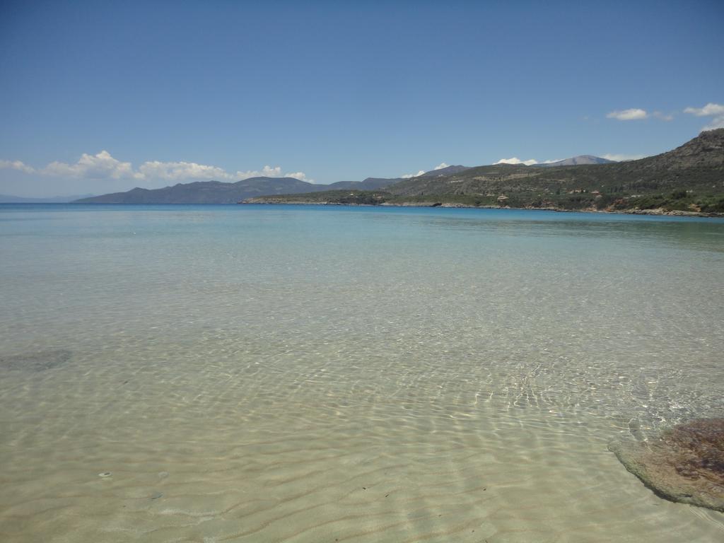 Villa Pefnos Agios Nikolaos  Buitenkant foto